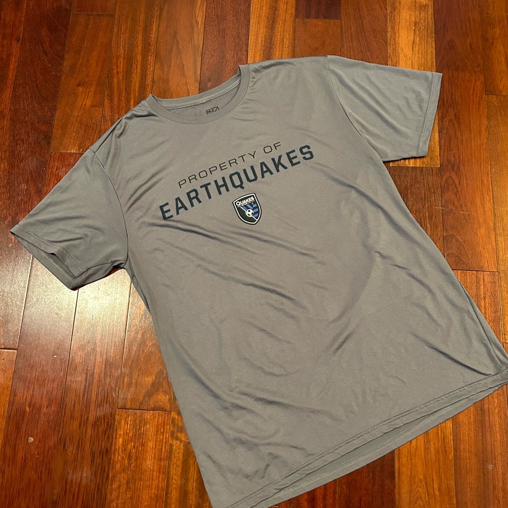 San Jose Earthquakes Jersey Men’s Large MLS Soccer Futbol